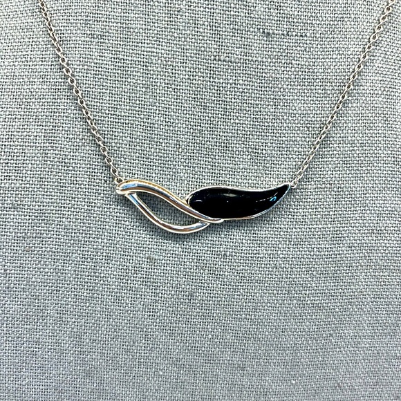 Vintage Monet Classic Necklace with Black Enamel Leaf. - Picture 1 of 6